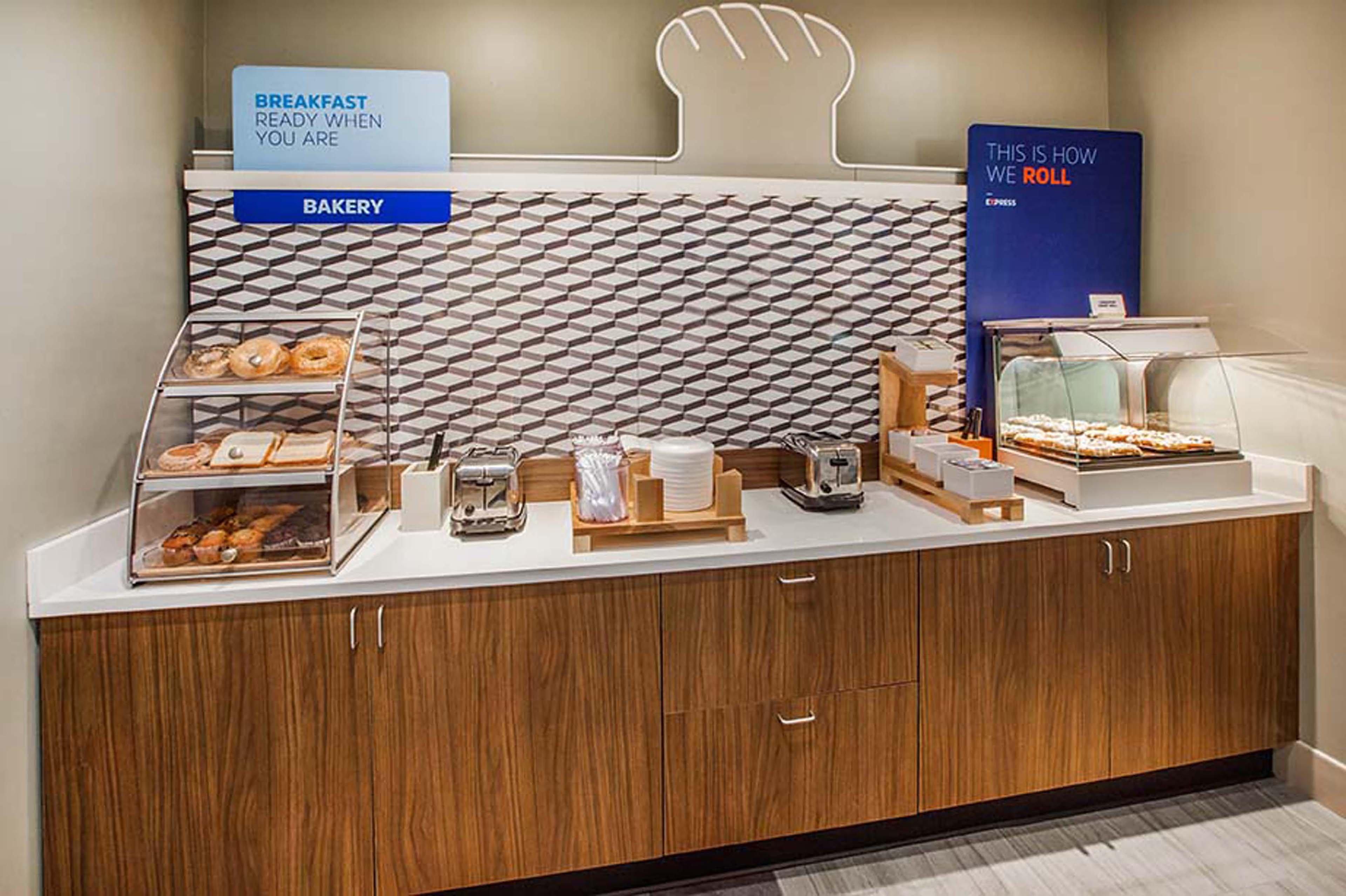 Holiday Inn Express & Suites Blackwell By Ihg Екстер'єр фото